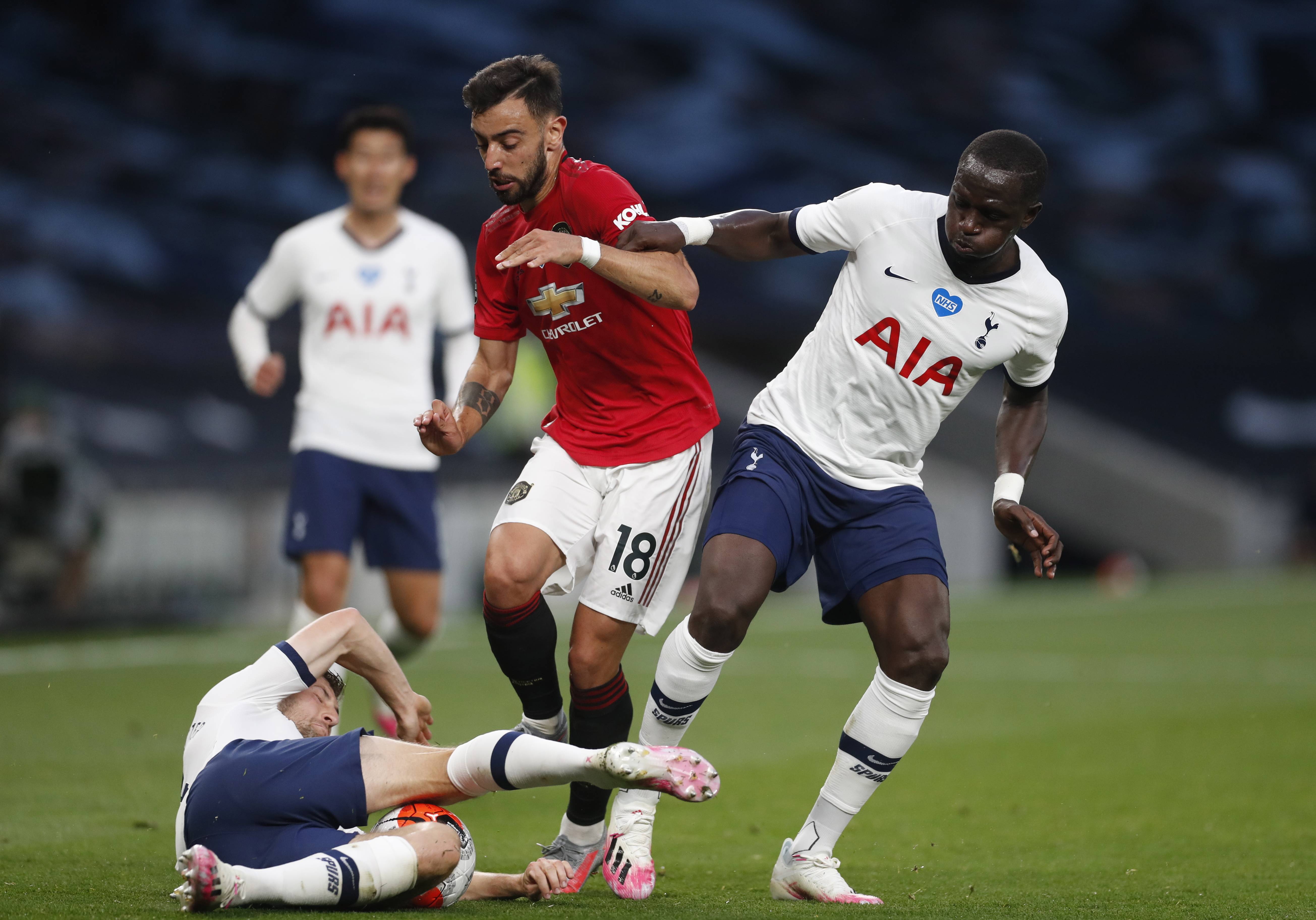 通过引入 通过引入