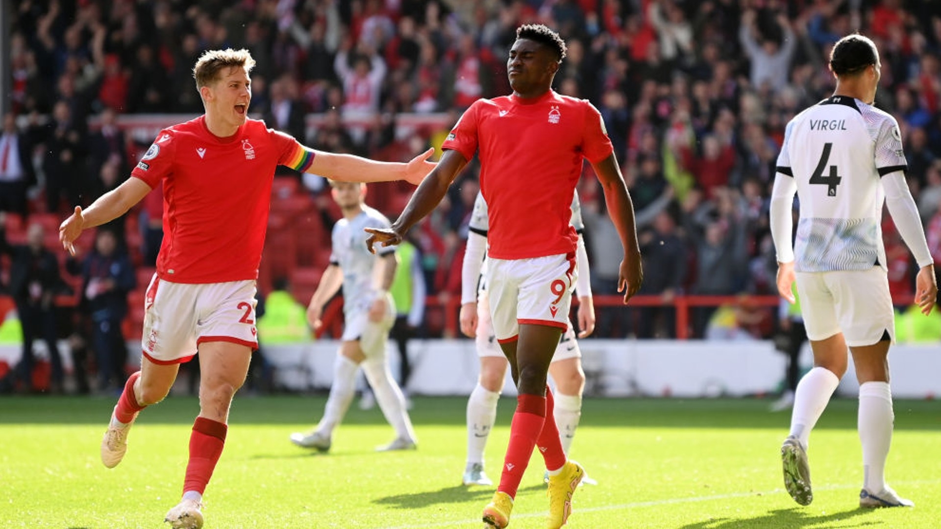 曼奇尼提出 曼奇尼提出